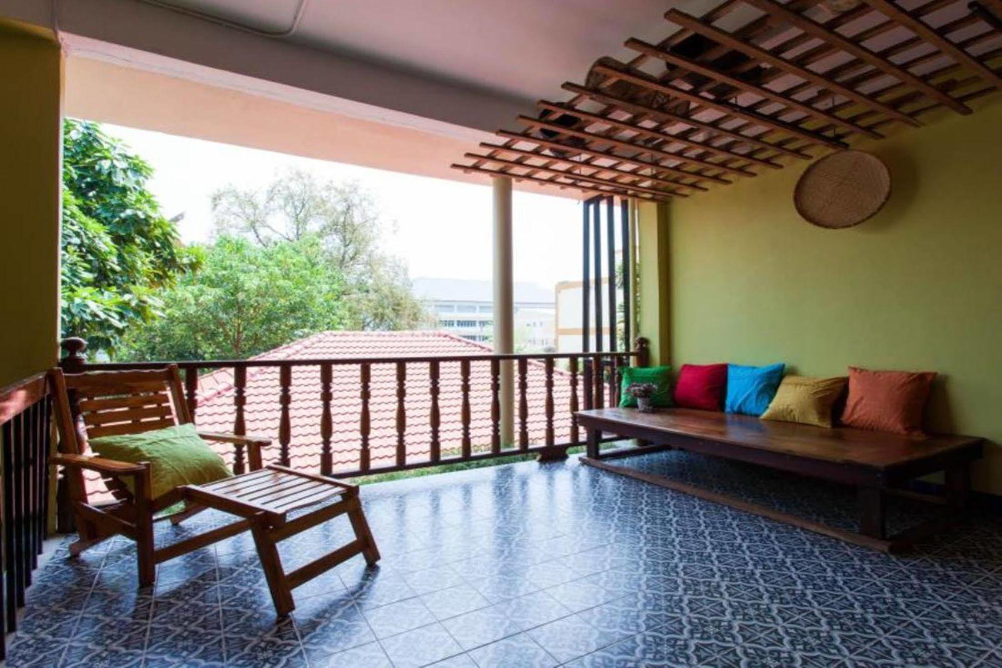 At Phra Sing Hotel Chiang Mai Exterior photo